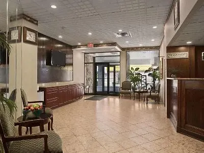Travelodge By Wyndham Cambridge - Waterloo Kanada