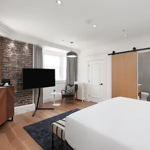 Victorian 3*, Vancouver Canada